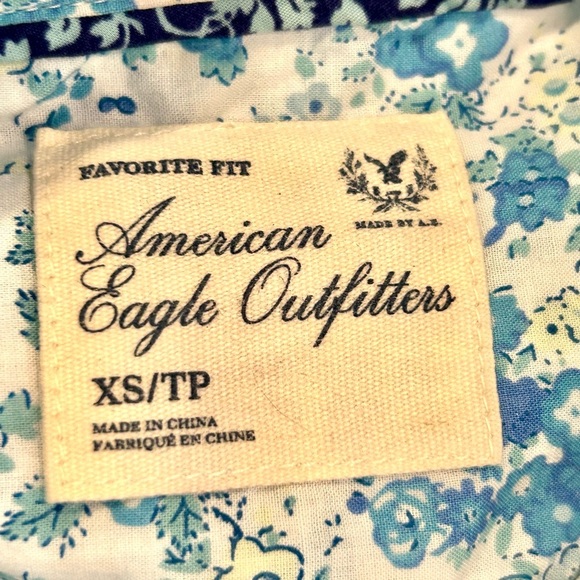 American Eagle Outfitters Favorite Fit Button Down Shirt XS - Picture 4 of 5